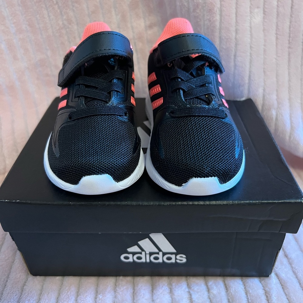 Adidas RunFalcon 2.01, size 5K